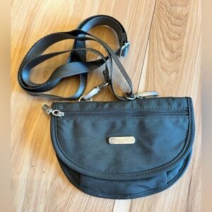 Baggallini Dark Gray  Crossbody‎ Bag,made in Italy